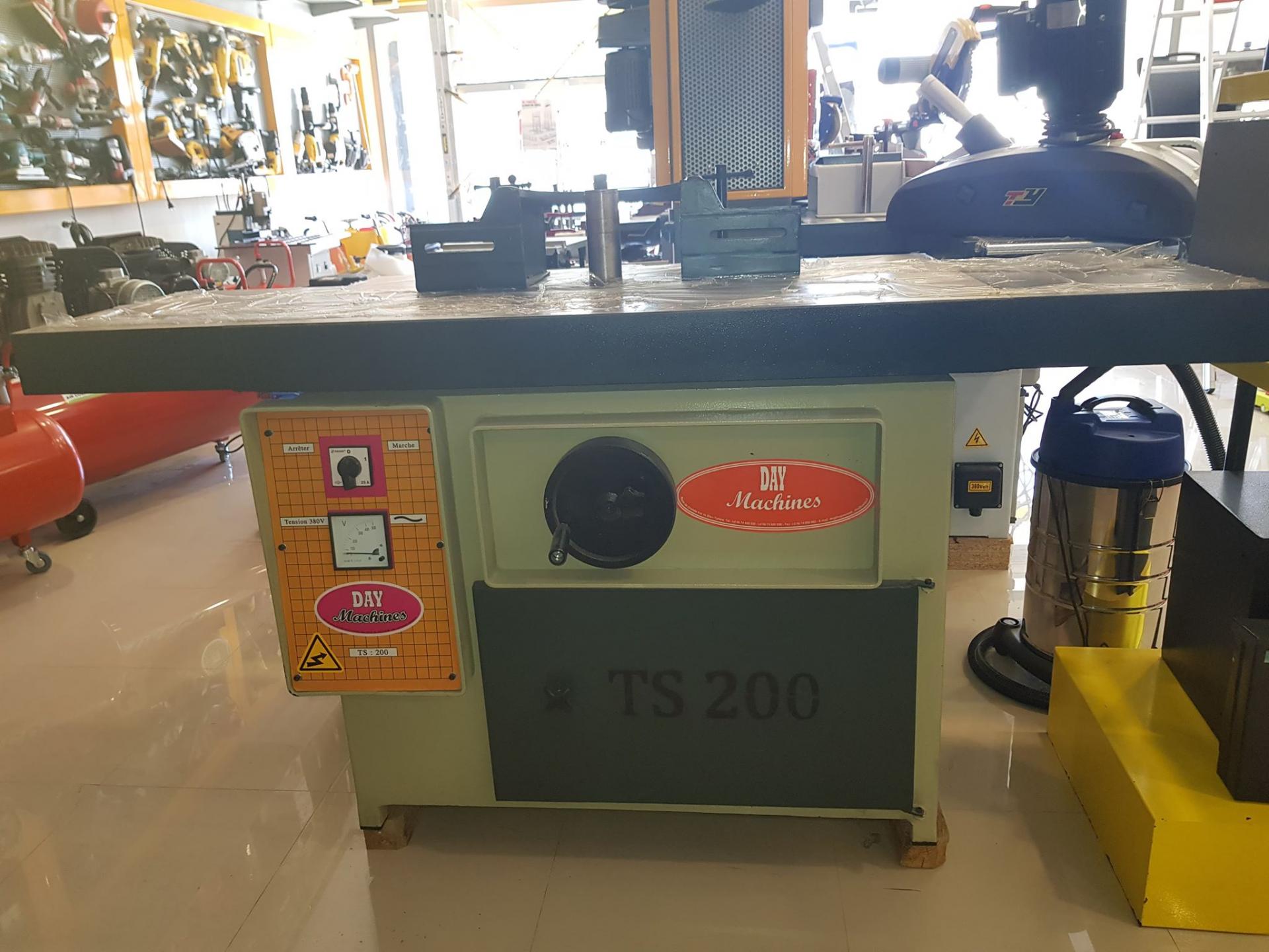 TOUPIE TS200 5.5 CV PLATEAU LONG *DAY MACHINE*